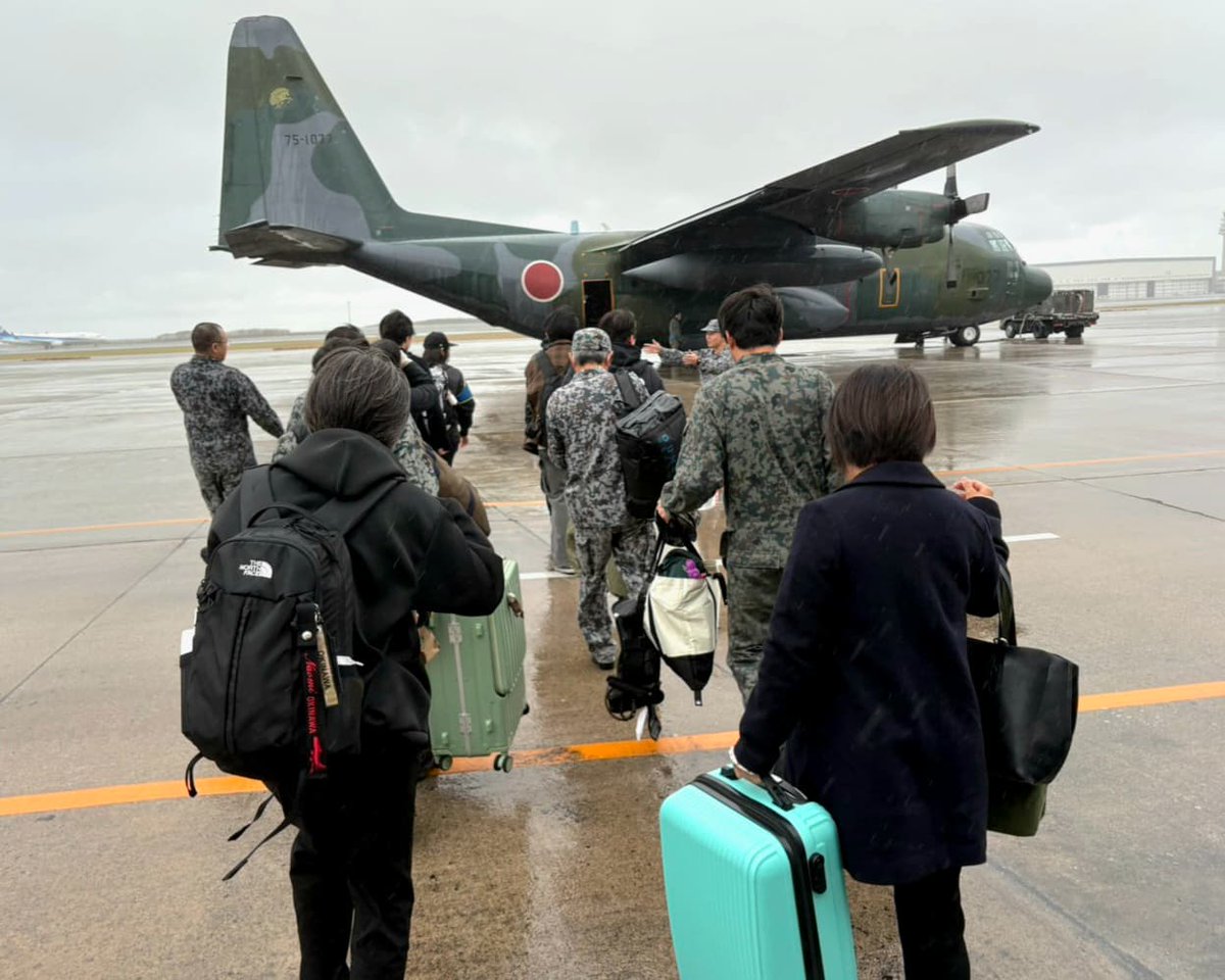 航空自衛隊那覇基地 tweet media