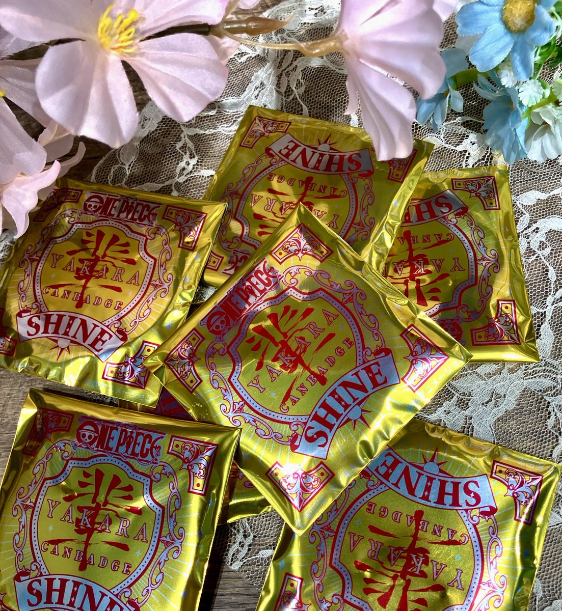 おすすめ商品】麦わらストア限定 “輩”缶バッジ 第21弾 SHINE (全30種