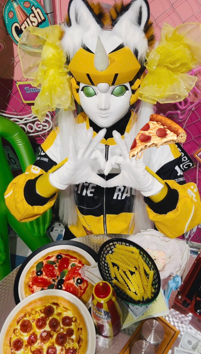 yunicaB_nyoROBO's tweet photo. ユニカβ🦄🪽にょロボてぃくすの投稿動画を楽しみましょう！#TikTok https://t.co/lCP6qrw8AQ

3/3💋
TikTokお誕生日まで毎日投稿3日目🍕

#にょロボてぃくす
#3号機ユニカβ
#おにくスタジオ https://t.co/E1N5ejHkJx