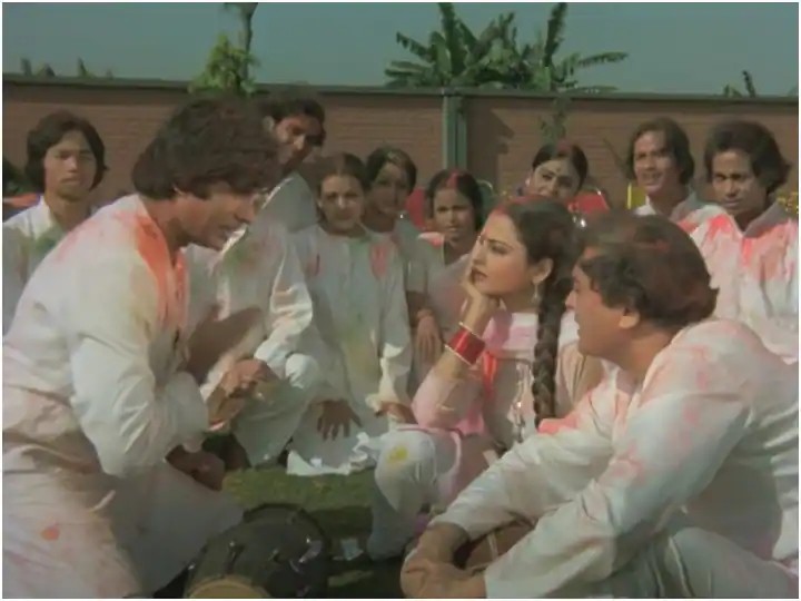 paakittadnya's tweet photo. Before this movie, Maharashtra did not have an official holiday for Dhulivandan/Holi. It started reflecting in the Gazzettes only in the 1980s.
Bollywood changed our calendars.
Correct me if I am wrong. https://t.co/tvdtu7caZ2