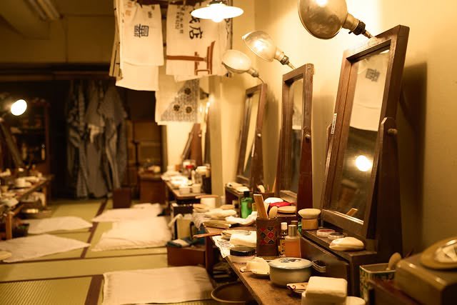 IS FILM WORLD tweet media