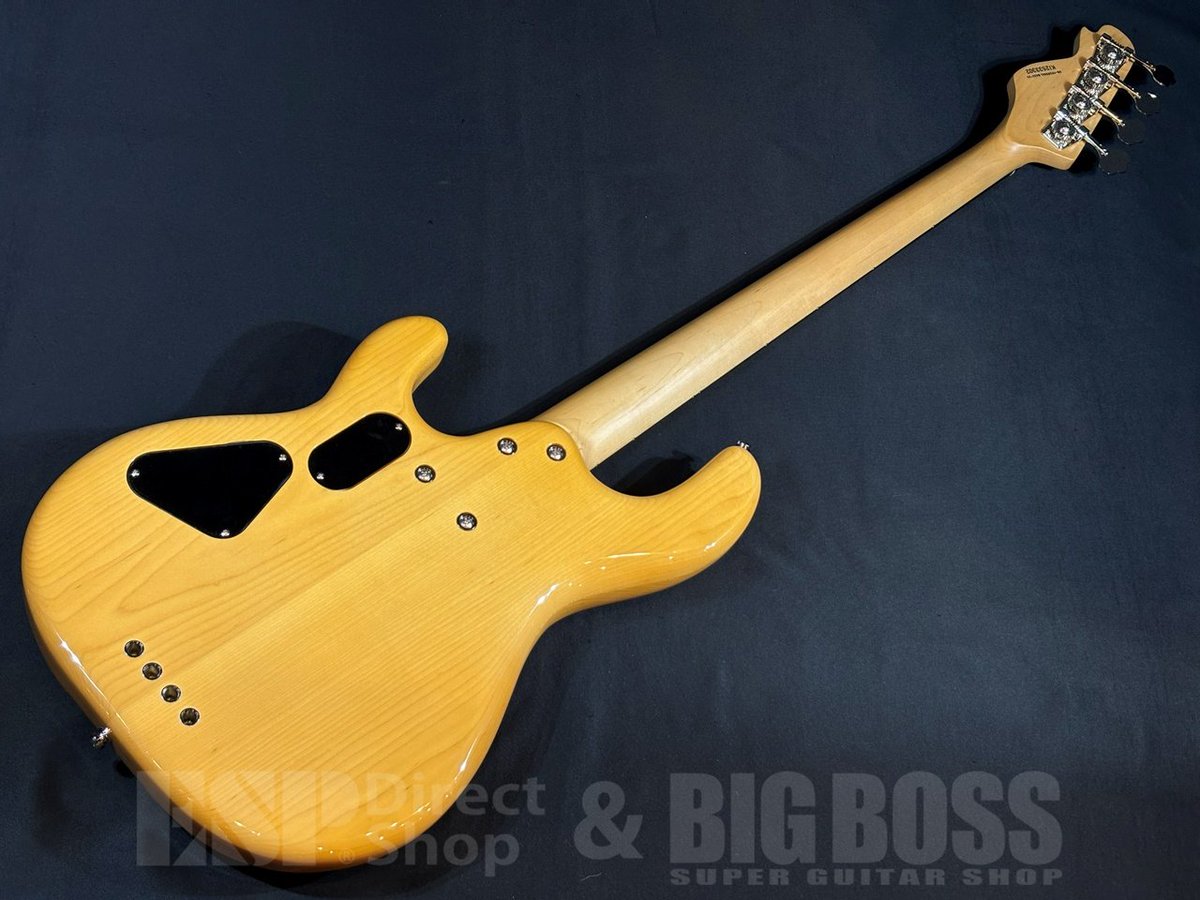 espcustomshop's tweet image. 【商品情報！】#Killer KB-Criminal Bass '24 PH vintage natural が入荷しました！

パワフルなサウンドはそのままに
Criminal Bassの新仕様が登場！！

詳細・ご注文は→bigboss.jp/store/products…

#KillerGuitars #梅田 #楽器屋