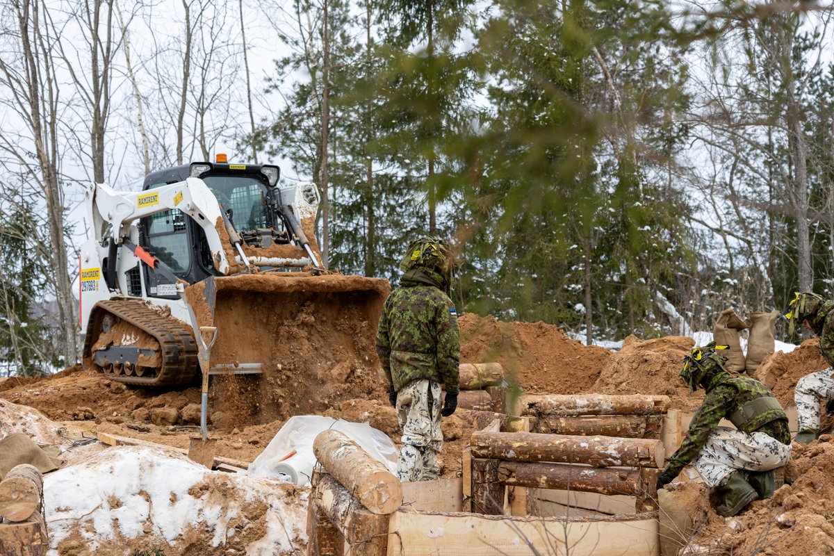 Kaitsevagi's tweet image. The Kuperjanov Infantry Battalion exercise Kuldlabidake at Võrumaa.

🎥 Pvt. Hanno Kull

#Estonia #EDF #Military #StrongerTogether