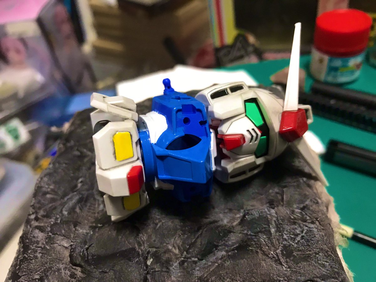 だんだんOガンダム出来てきた。 最近サボってたから進んでない💦 塗り