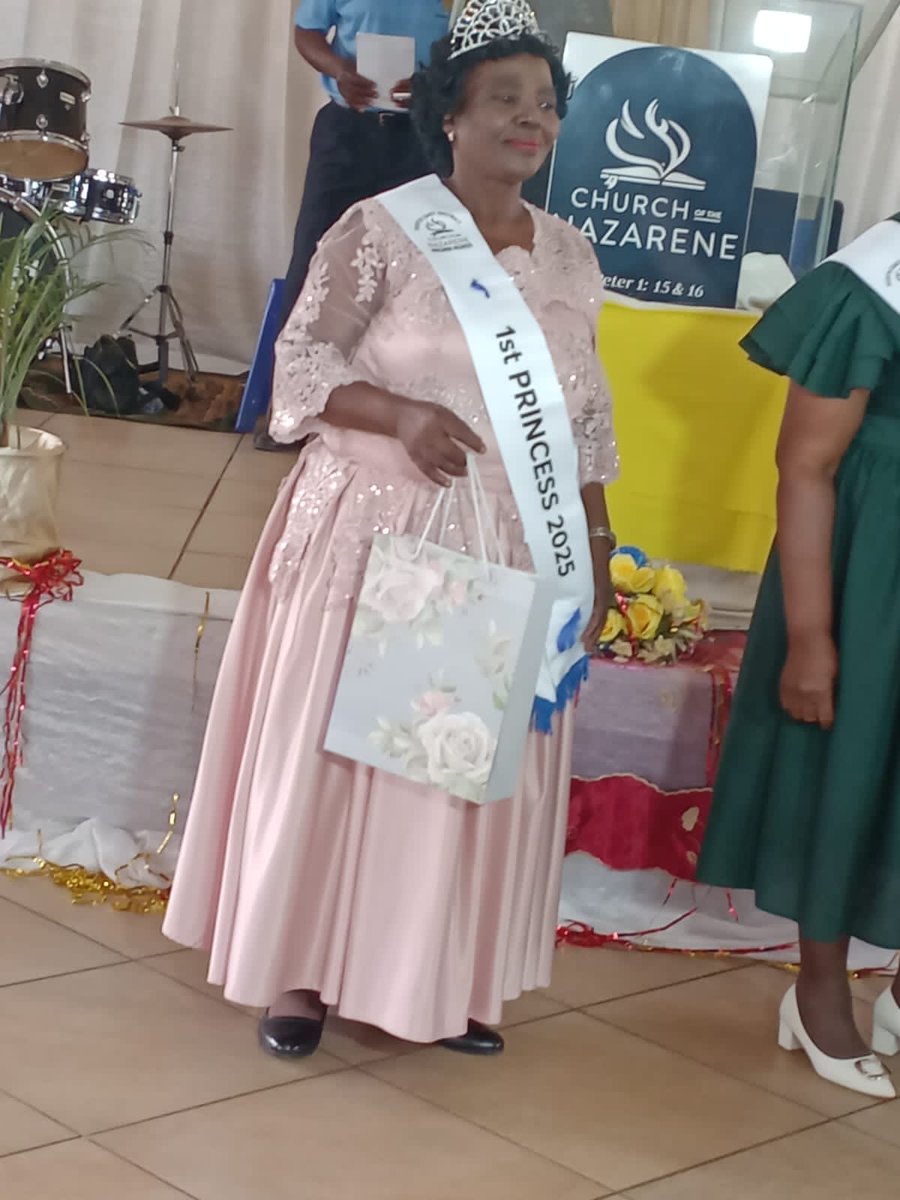My mother is 72. She entered a "Mrs Golden Oldies Beauty Pageant" 🤷‍♂️🙈 at her church. She became 1st Princess. She's soo happy 🙃😳😂😂.  She was interviewed on <a href="/ThobelaFMYaka/">#ThobelaFMSEMA</a> this morning. I was instructed to let my friends know. So here we go. 🙆‍♂️