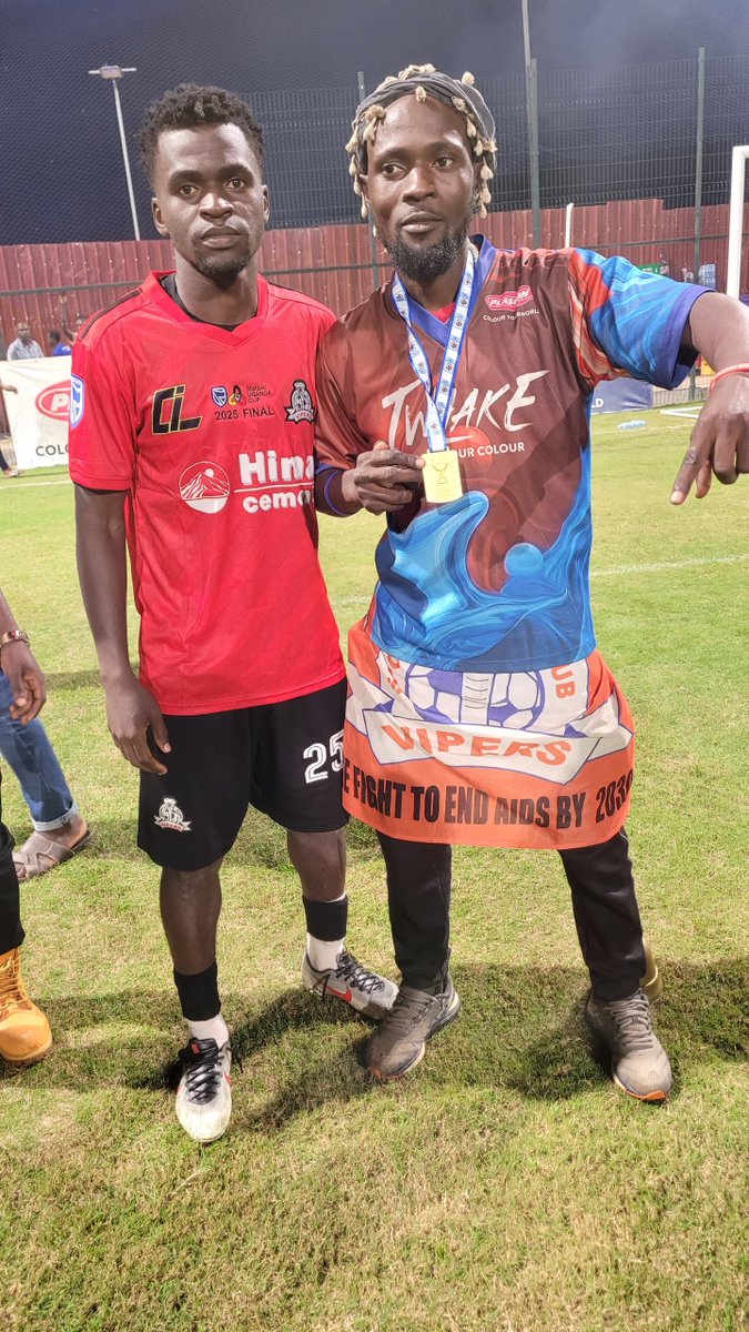 BukenyaMagidu's tweet photo. HAPPY BIRTHDAY BROTHER
@AKWatambala
@PlasconUganda #Twaake
#BkMediaPromotions
https://t.co/wqwMtPJsMy https://t.co/zXhiQpd4Ul