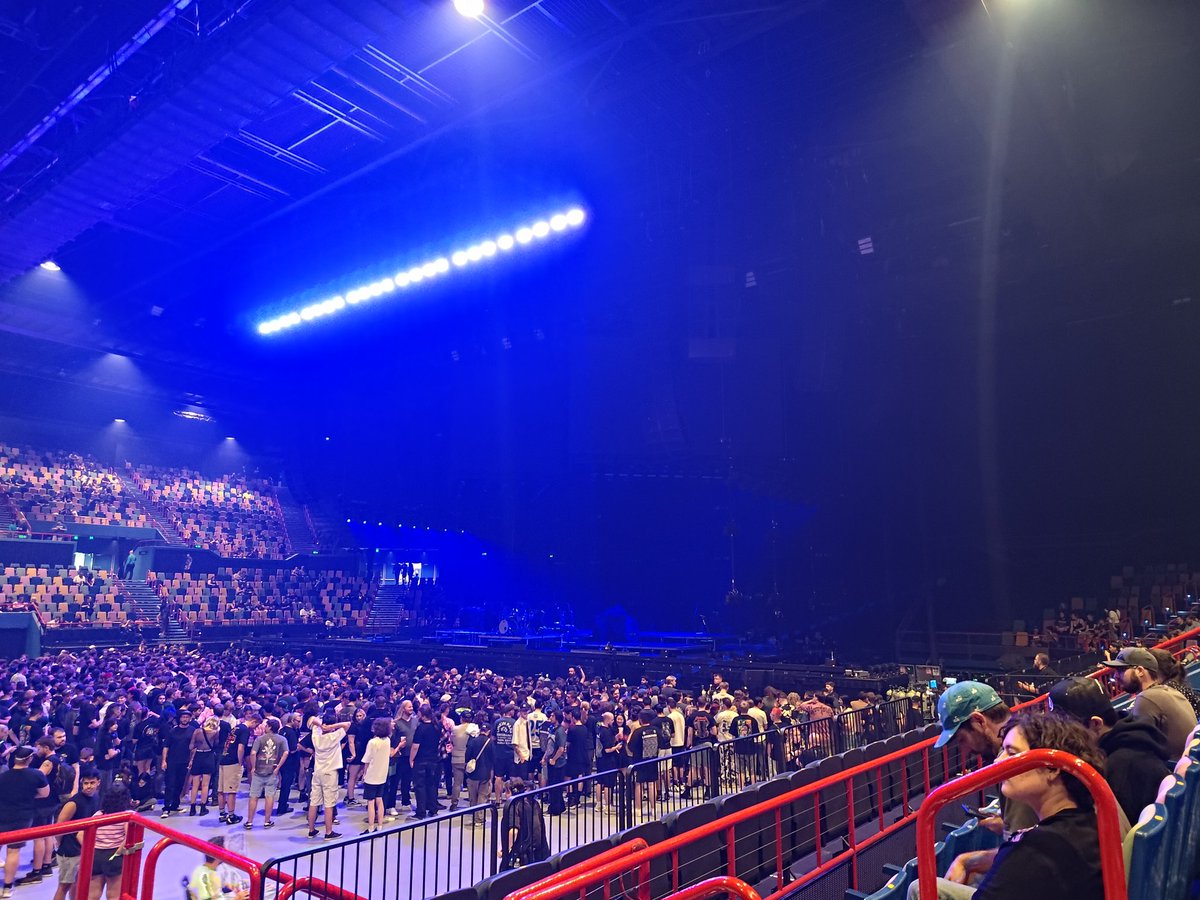 ScottQuarrell's tweet photo. @LPLive Somewhere out there https://t.co/mos3jrRw2A