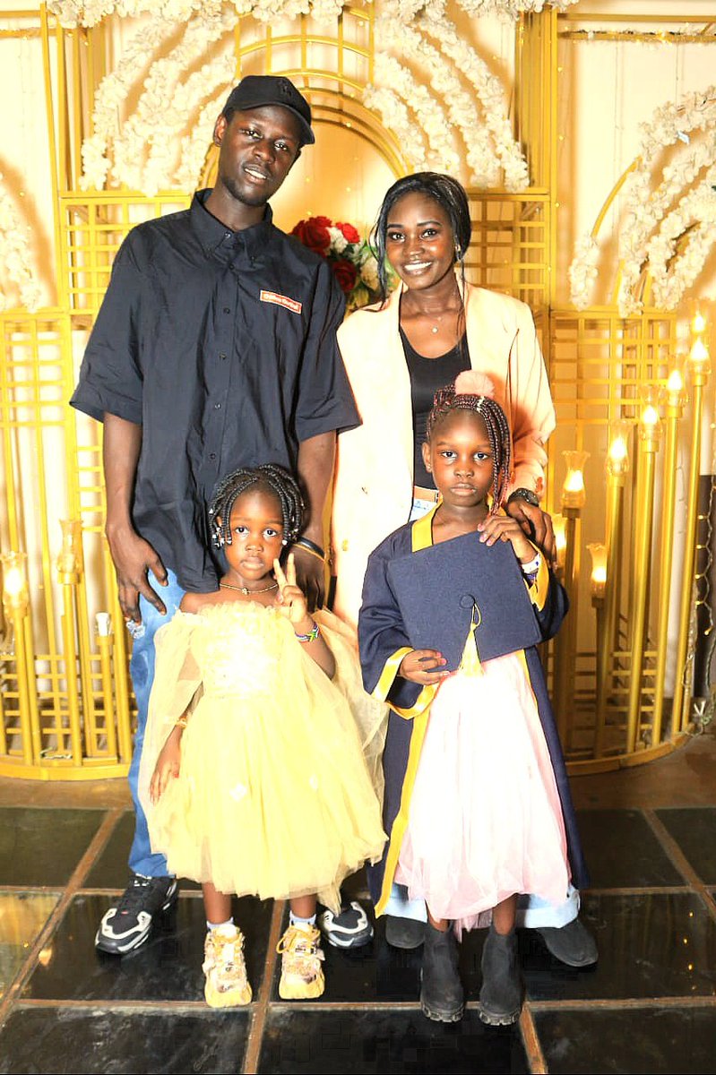 MalimLam's tweet photo. My only favourite family 💕 https://t.co/KsWUZSEx39