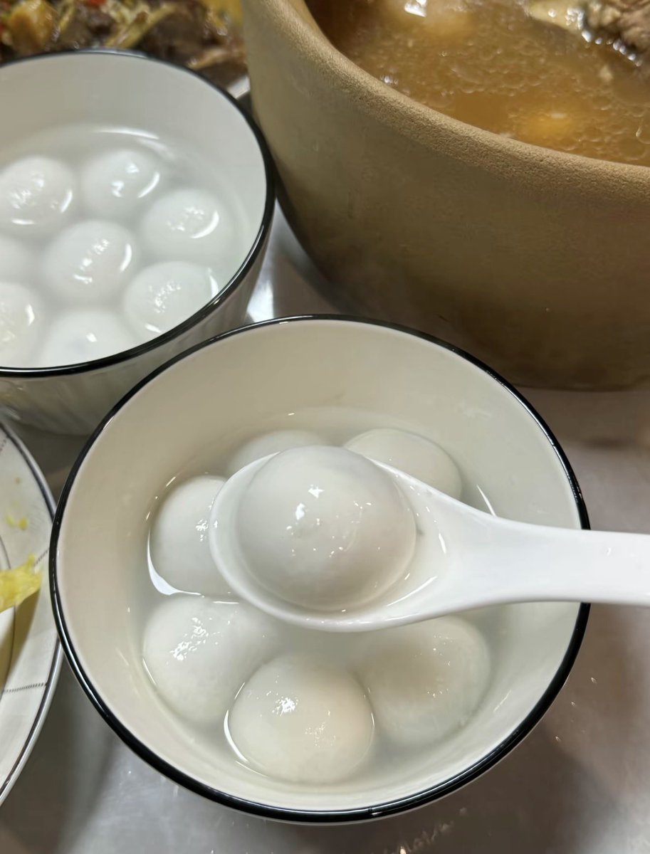 我不是摆摆 tweet media