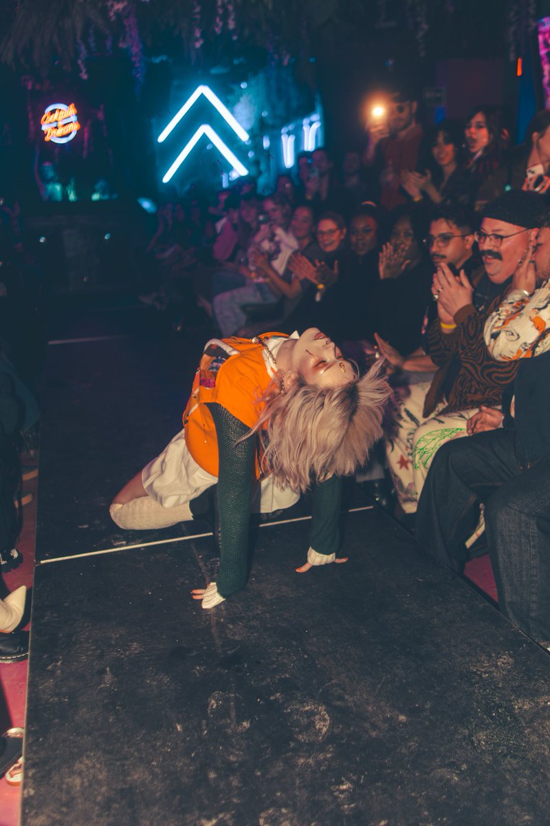 S△P P H△ tweet media