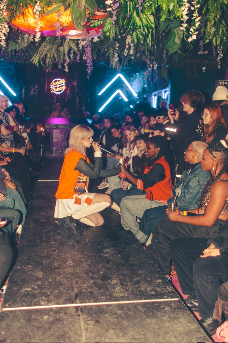 S△P P H△ tweet media