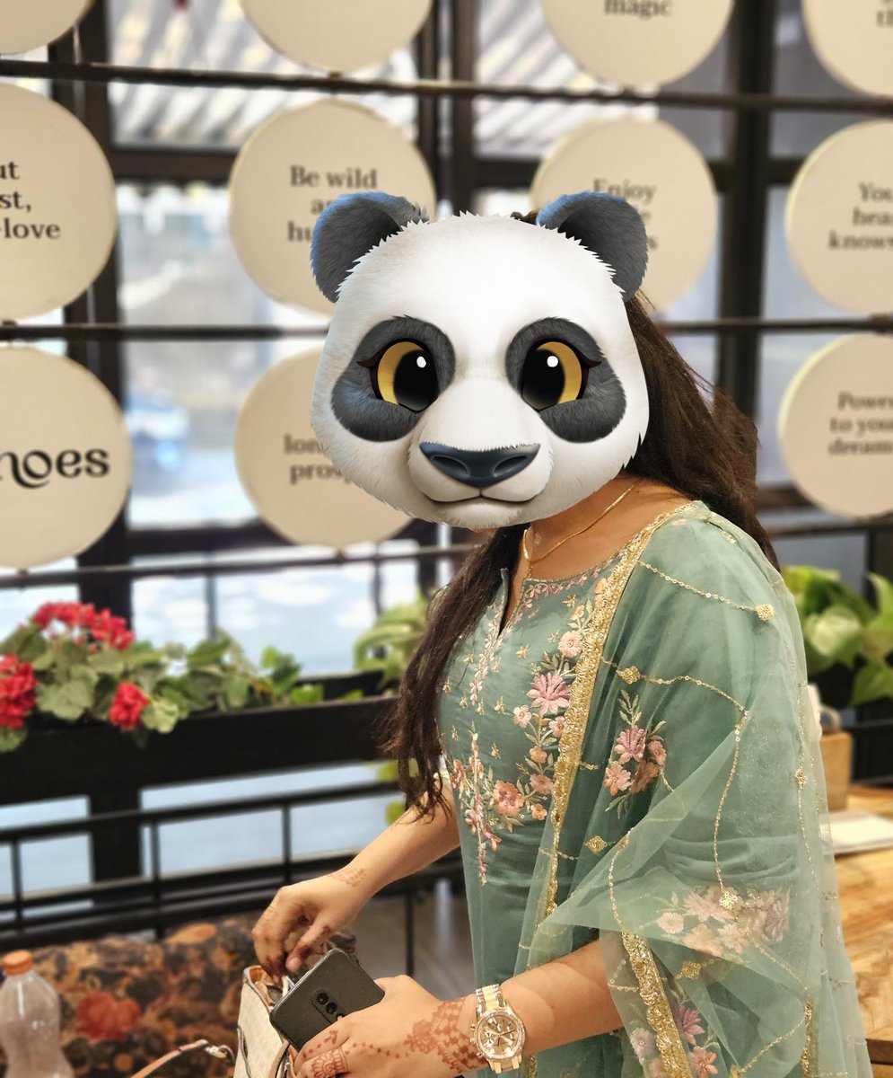 __mona__ tweet media