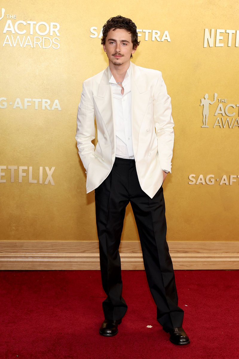 Red Carpet Fashion Awards tweet media