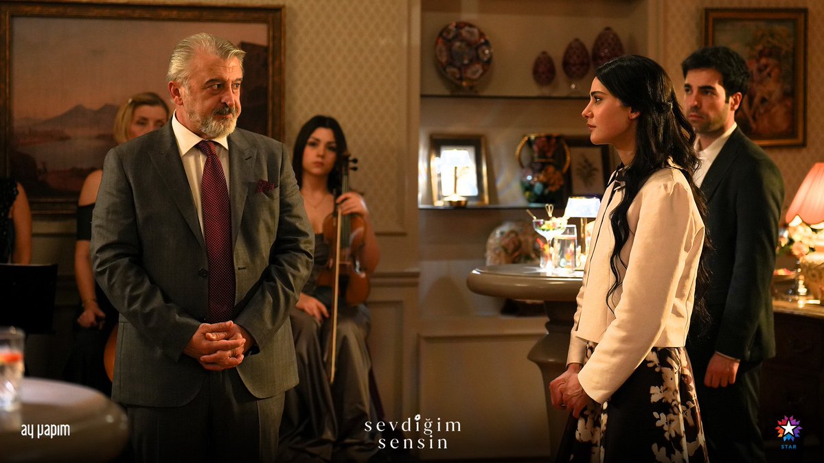 _sevdigimsensin's tweet photo. #SevdiğimSensin yeni bölüm fotoğrafları sizlerle!

Perşembe akşamı 20.00’de Star’da buluşmak üzere ✨

@ayyapim @startv https://t.co/ZNyKcf6SBd