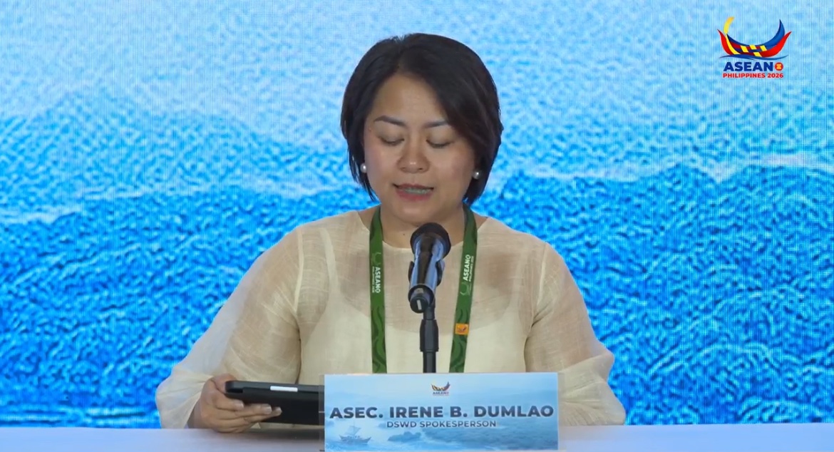 dswdserves's tweet photo. 🔴LIVE NOW: https://t.co/W1wo0ZKmpx

DSWD Assistant Secretary and Spokesperson Irene Dumlao addresses the media after fruitful discussions from the 40th SOCA Meeting.

#BawatBuhayMahalagaSaDSWD ❤️ #LetsRISE #ASEAN2026 #ASCC2026 #ASEANPh #ASEANPhilippines2026 #WeLeadASEAN
#NavigatingOurFutureTogether
