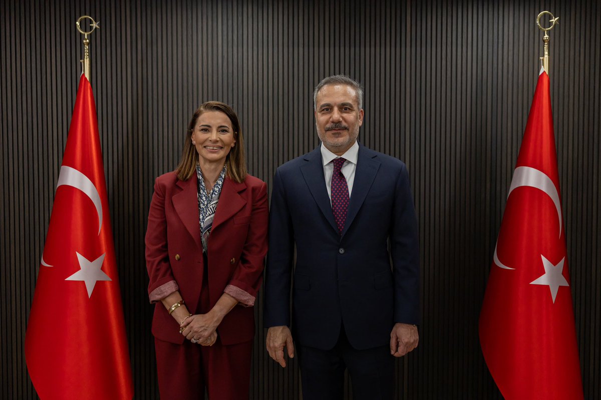 Hande Fırat tweet media