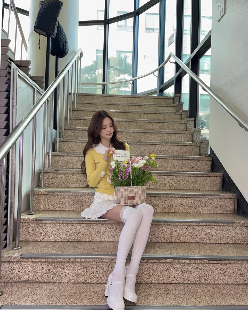 IZNAPH's tweet photo. [📸] 260303 INSTAGRAM

#BANGJEEMIN  Instagram update

“BangK president’s first day at work, done.”

#izna #이즈나 #イズナ
@izna_offcl @izna_offcl_jp https://t.co/FuRentJQCV