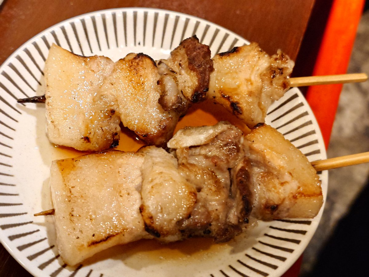 いただきまーす 千葉 船橋「寅屋」 ・ハツ ボイル ・シロ たれ よく焼き ・アブラ 素焼き お酢 ・サッポロビール ラガー 赤星 大振りで ...