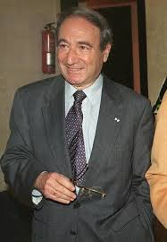 ConsuorF's tweet image. 5. Aprovechando que Rosón, ministro interior, estaba negociando con Mario Onaindía y Juan Mari Bandrés la disolución de #ETAPM, Joseba aprovechó su relación con ellos para hacerles llegar las pruebas. Bandrés presionó al ministro y consiguió que finalmente se les detuviera.