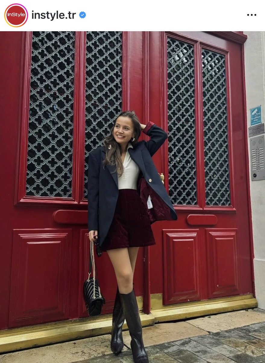 Maferraz07's tweet image. Bom dia meninas YYFC ✨ 
Ela sendo destaque novamente! Que seu sucesso seja ainda maior 😍❤️❤️ uma linda princesa, merece cada conquista que tem. 
#YağmurYüksel 
#instyle