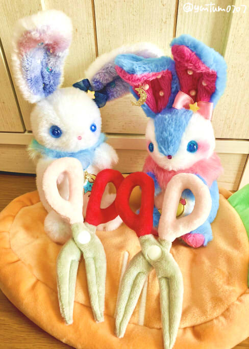 ちょきちょき🐰✂🐰✂ #ユメミルうさぎ #実のぬいぐるみ #ぬい撮り