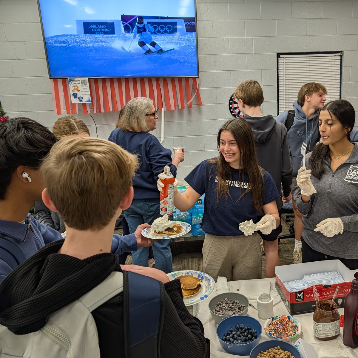FHS9Academy's tweet photo. Q3 Pancake Breakfast Celebration! This celebration is fun for our entire Anchor Academy community! https://t.co/vFVPlqnVlH