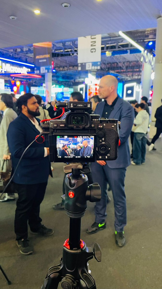 IoTNow_'s tweet image. The conversations are getting deeper here in @MWCHub  Barcelona! We’ve just wrapped up an insightful discussion around #rSIM and resilient connectivity between @Satya_Analyst  from @AnalyticsIoT , and @daandewijs  at #CSLgroup.

Daan is featured in the newly released IoT Now Q1