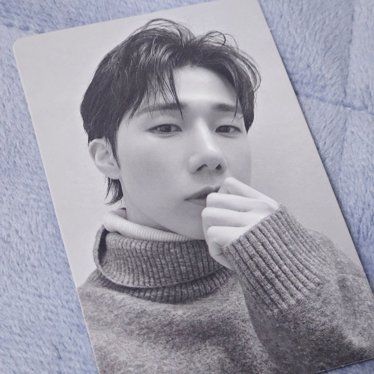 이거 흑백도 있었구나 저도 컬러 주세요