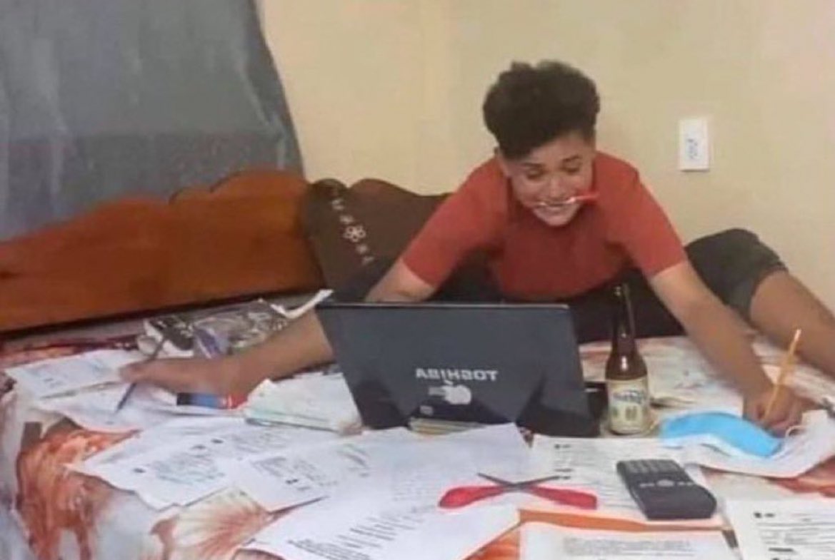 pov: lo dejas todo para el último momento