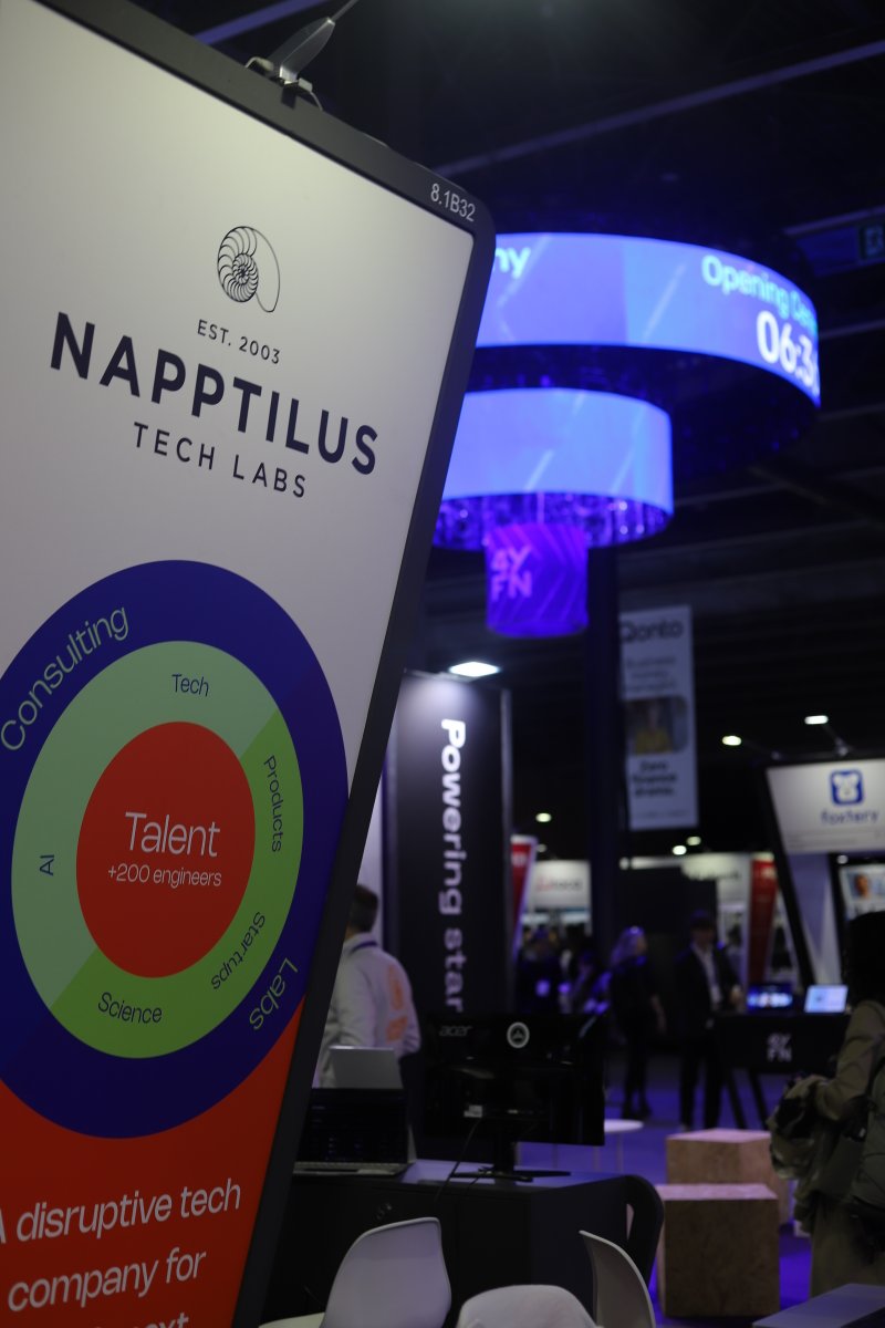 Napptilus tweet media