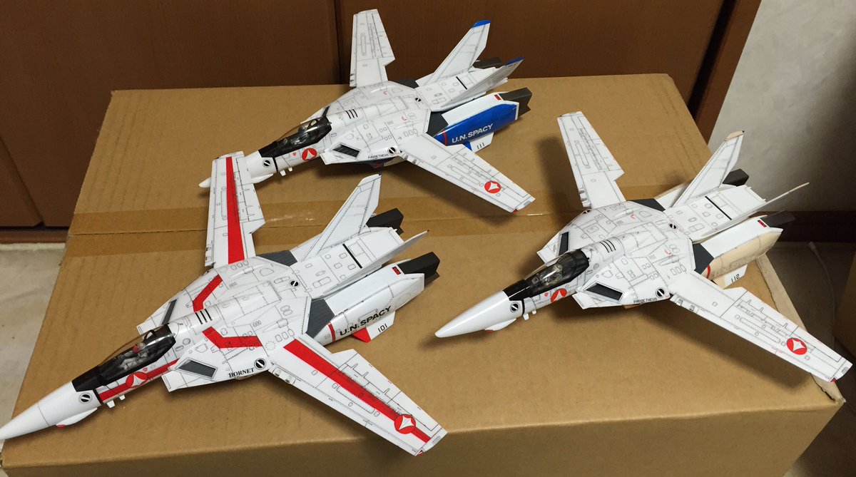 3月になったから3人並んだ画像を貼ろうぜ マクロスものでお願いします🙇