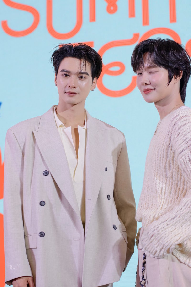 _RKNP's tweet photo. ความรัก 🤍 ที่เฝ้ารอมาเสมอ สุดท้ายคือ ( #Kengnamping ) ✨🦆🐰

KNP SUMMER BOY AMBASSADORS
#CentralPattanaXKengNamping https://t.co/EUSk4BPiZH