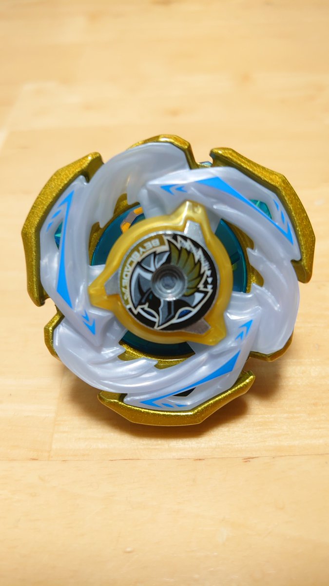 ついに届いた初ワルキューレボルト🎉 そして濡れやすい郵便受けに箱が