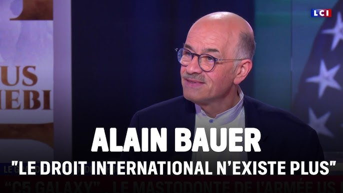 Pierre_B_y's tweet photo. Spécialiste des vols de bijoux.
Spécialiste de droit international.
Spécialiste en coups d'éclat.
Spécialiste d'Alain Bauer. https://t.co/rVPY1JcF94