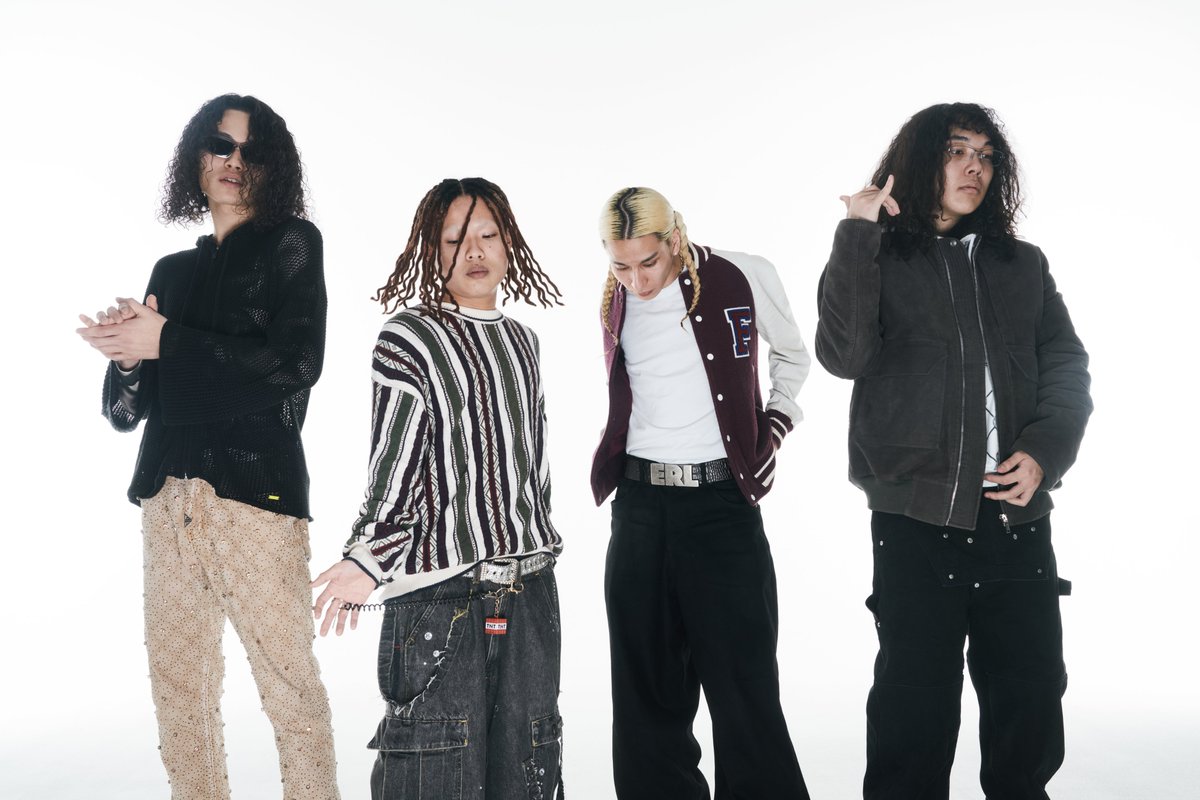 POP YOURS tweet media