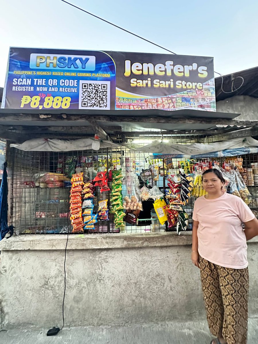 PHSKY_official's tweet image. ✨ Spreading opportunities in Batangas with PHSKY! ✨

PHSKY proudly gave FREE store signages to hardworking local entrepreneurs. 🏪💜

Every small business has a big dream.
Together, we grow stronger — one store at a time. 🌈
#PHSKY #CommunitySupport #Batangas