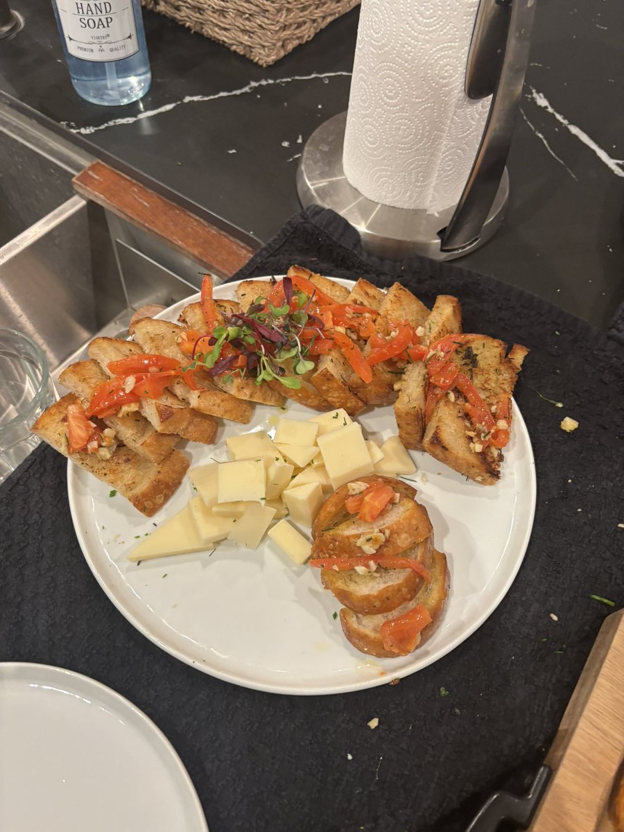 D98079Dwayne's tweet photo. Private dinner for 8 tonight, had a blast providing this elevated experience for my clients here in Palm Springs https://t.co/iASNHCpwVN