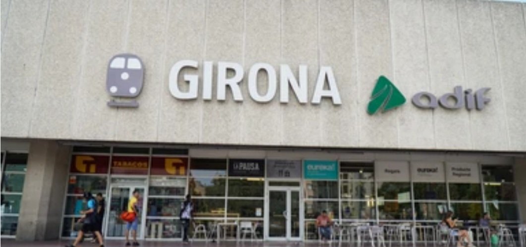 Metatron19's tweet photo. Nueva mañana indignante en las vías ferroviarias #Girona.Para ir a #Barcelona,ni AVEs,ni MD/Rodalíes. Retrasos descomunales por todas partes,trenes suprimidos e información Q llega tarde y mal.Y el #DesGovern de inútiles de @salvadorilla,y la #Generalitat,ni está ni se le espera https://t.co/UJrMKCk86y