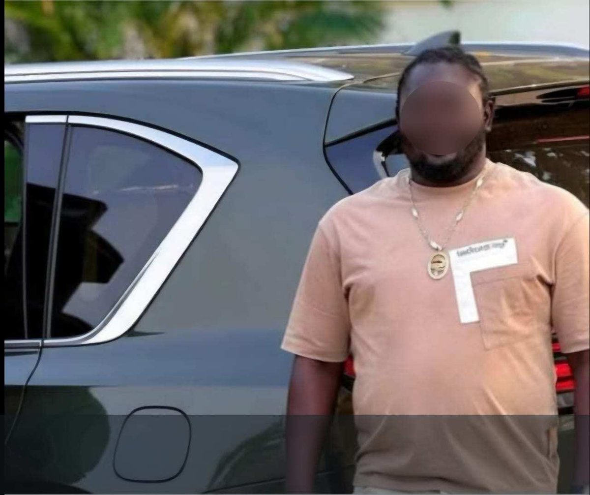 _DailyGhNews's tweet photo. 🚨 BREAKING: Police have arrested a 33-year-old man for allegedly assaulting a 24-year-old motorcyclist following a road accident at Maamobi. The suspect, identified as Razak Kwanda, is on enquiry bail assisting with investigations. https://t.co/dLzntaDycD