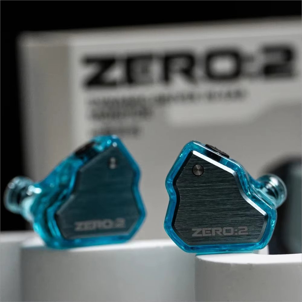 AKHiFi_Audio's tweet photo. 🎧【7Hz × Crinacle 共同チューニング】
Zero 2 !🔥
https://t.co/tKmOb3N21b
✨ 10mmダイナミックドライバー搭載
🔊 音楽制作からゲームまで幅広く活躍
🎁 高品質OFCケーブル付属
Crinacle監修のチューニングが生む圧倒的なバランス感覚🎶
#7Hz #Crinacle #Zero2 #共同チューニング #HiFiイヤホン #ゲーミングイヤホン