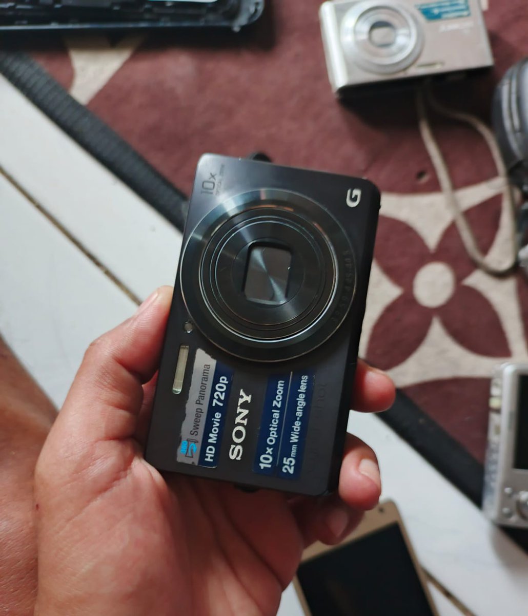 sony w690
lecet pakai
1.6
#zonauang️ #zonajajan️️ #digicam #WTS