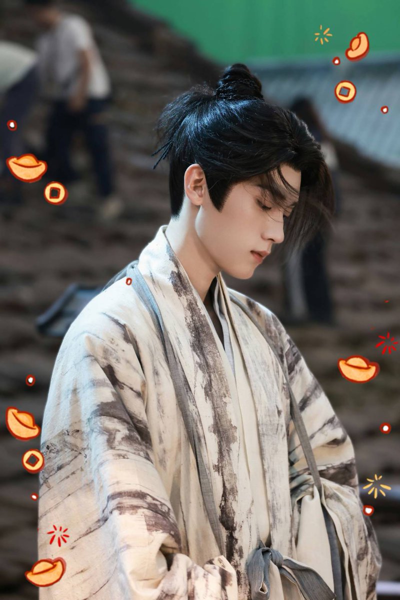 ฉางหนิงมาส่งรูปหล่อ ๆ อวยพรขอให้มีความสุขในเทศกาลโคมไฟ 🏮

#ทิวากาลแห่งพิรุณโปรย
#GenerationToGeneration
#โจวอี้หราน #ZhouYiran #周翊然