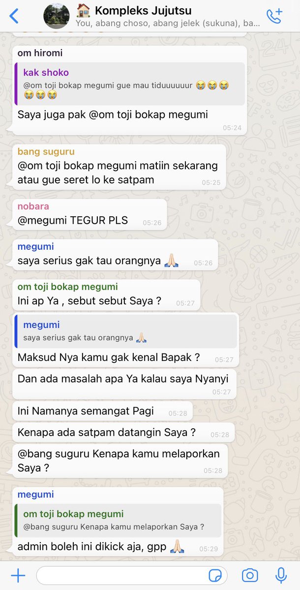 velvetcharis's tweet photo. #kompleksjujutsu dan tetangga toji bokap megumi yang hobi dangdutan pagi-pagi. https://t.co/NUz55onHZc