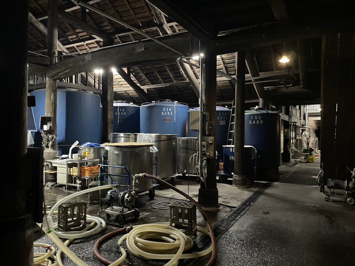 k3blog's tweet photo. 今日は澤乃井で有名な小澤酒造さんに酒造見学してきました🍶

すごく丁寧に教えていただき感謝です🙇

一般の人に丁寧に教えていただける蔵は数少ないので貴重です
すごくおすすめです！ https://t.co/O1L1dyXwXb