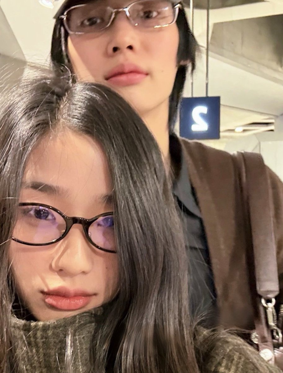 Intutontawann_'s tweet photo. If they were from Korea, this would go crazy. https://t.co/3ccYAYg7G2