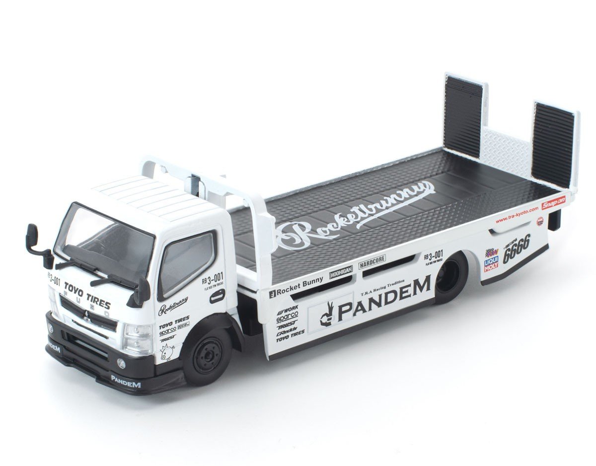 hobbysearch_mc's tweet image. 【ミニカー予約】POP RACE(ポップレース)
1/64 パンデム ふそう フラットベッドトランスポーター ホワイト
予約開始です！→ 1999.co.jp/11348603
Pandem仕様の積載車が登場！お手持ちのミニカーを載せて楽しめます。
#Pandem #三菱ふそう #積車