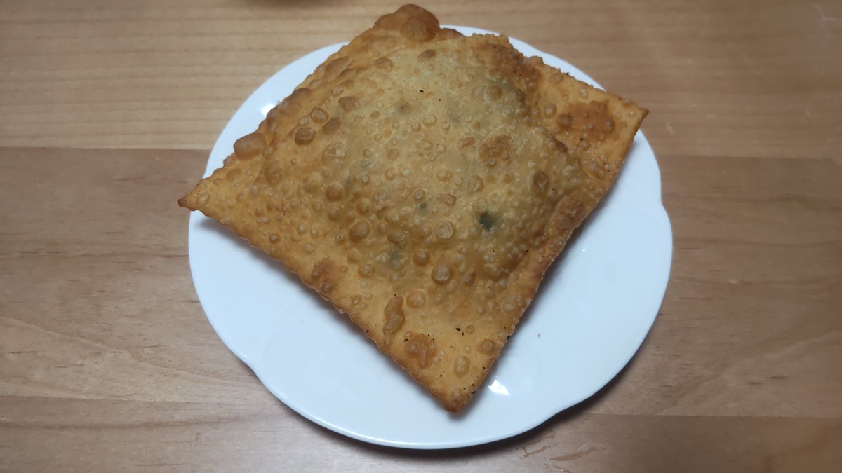 うるま市の「コシンヤ」というお店のパステウ。おいしい。パステウやっぱり好き。