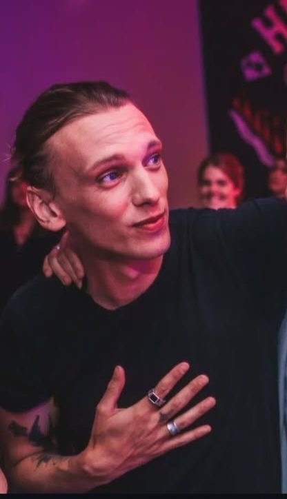 Bring back the bun Jamie