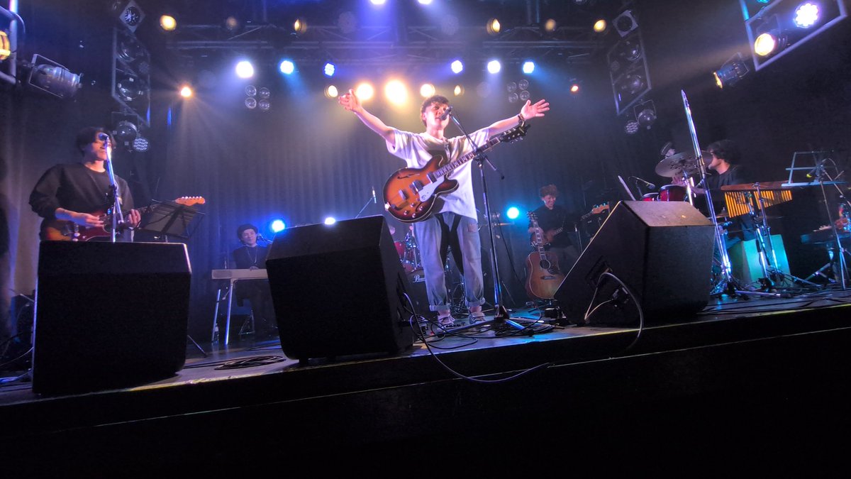 koppa17's tweet photo. かたじけナイトDance
ワンマンライブ「歩」

ヤバかったなぁー🤩
かっこよかったぁ〜🎸

そしてみんなでわちゃれて楽しかった🥳

#かたじけナイトDance https://t.co/cwKVO8yzic