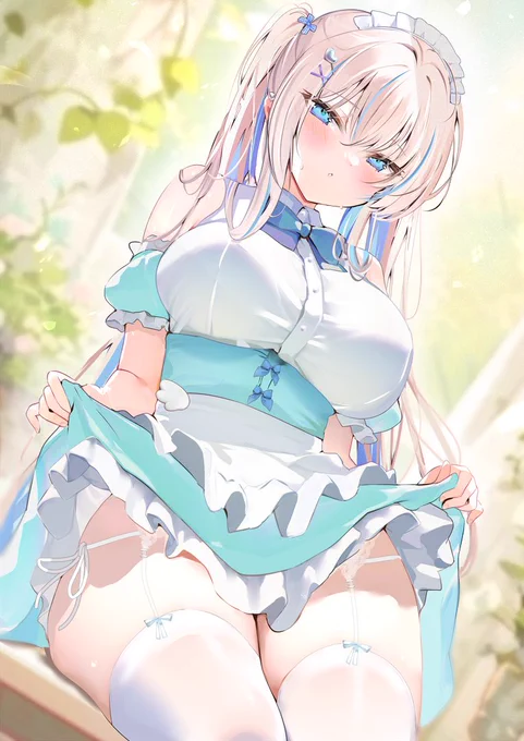 こーゆー格好は正直ちょっと恥ずいんだけど…